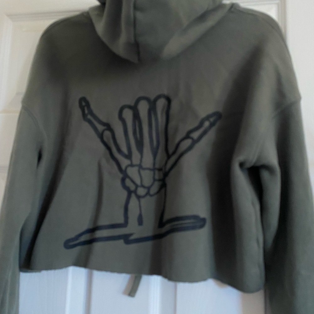 Green cropped sweatshirt